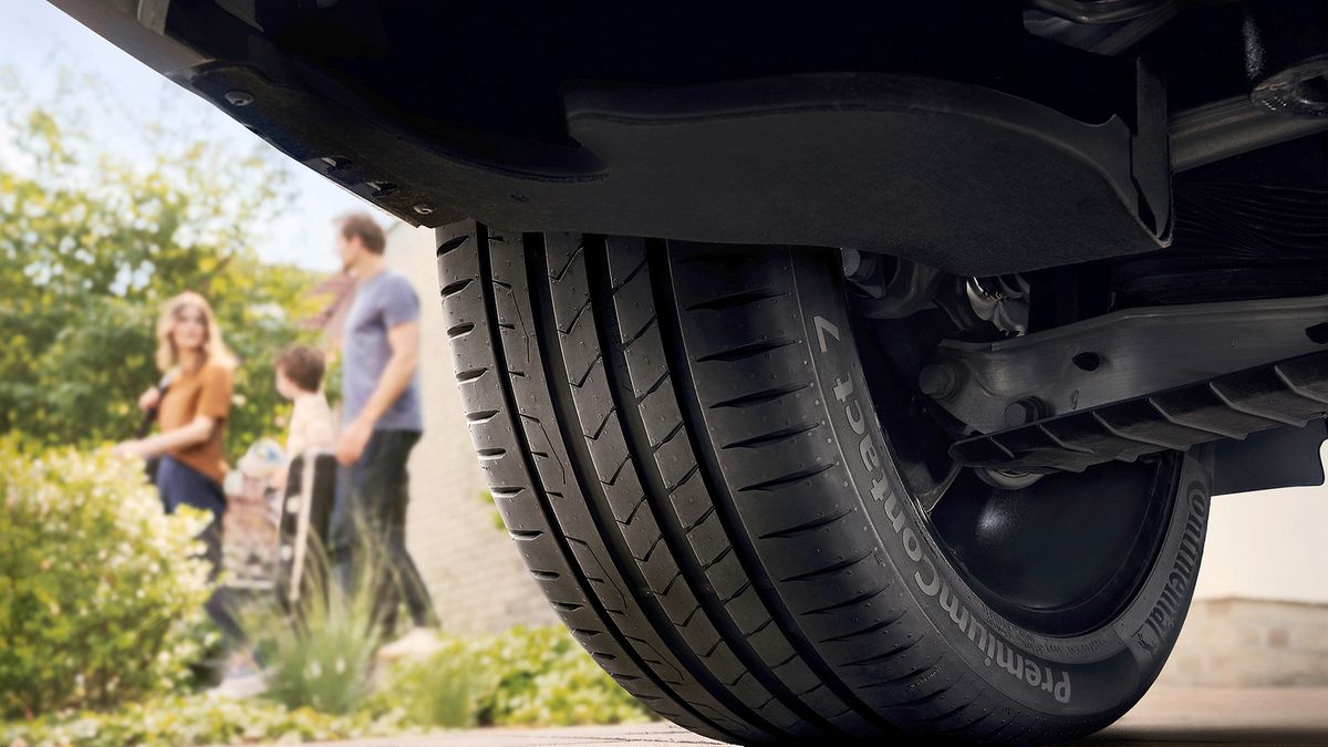 Velký test letních pneumatik 225/50 R17 přinesl dost kontroverzní výsledky. Vybírat musíte pečlivě!